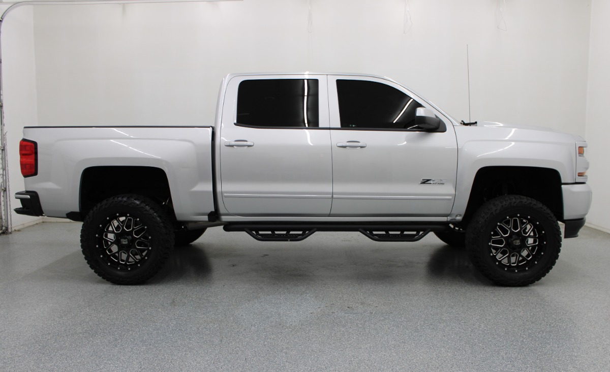 chevrolet silverado 1500 2018 3GCUKREC0JG133776 image chevrolet silverado 1500 2018 3GCUKREC0JG133776 image